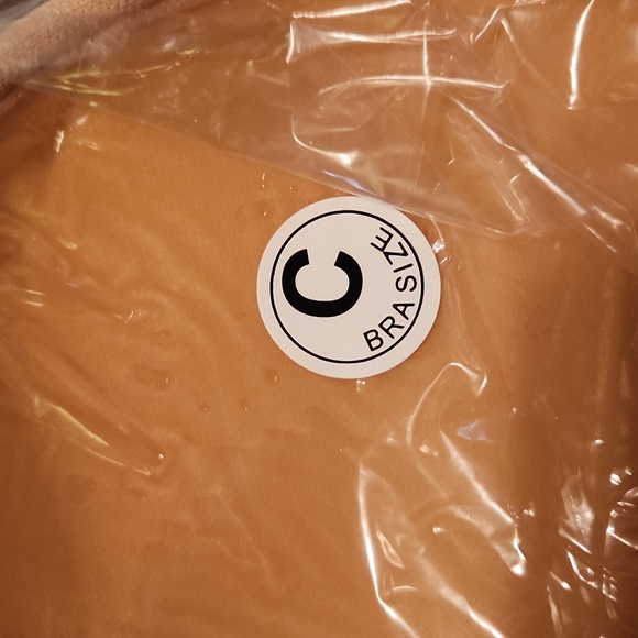 NWT Risqué Adhesive Bra - Lot of 4 - Size C Cup - Picture 4 of 4